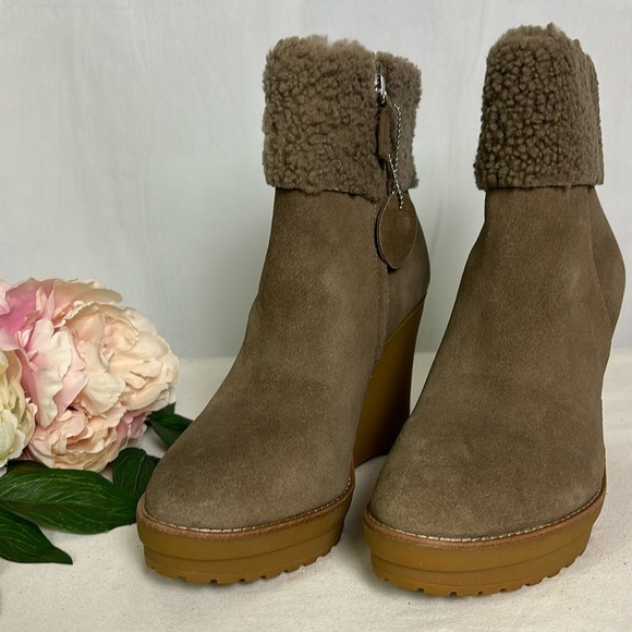 Lauren Ralph Lauren Steph Taupe Side Zip Shearling Cuff Suede Wedge Booties - Picture 1 of 6